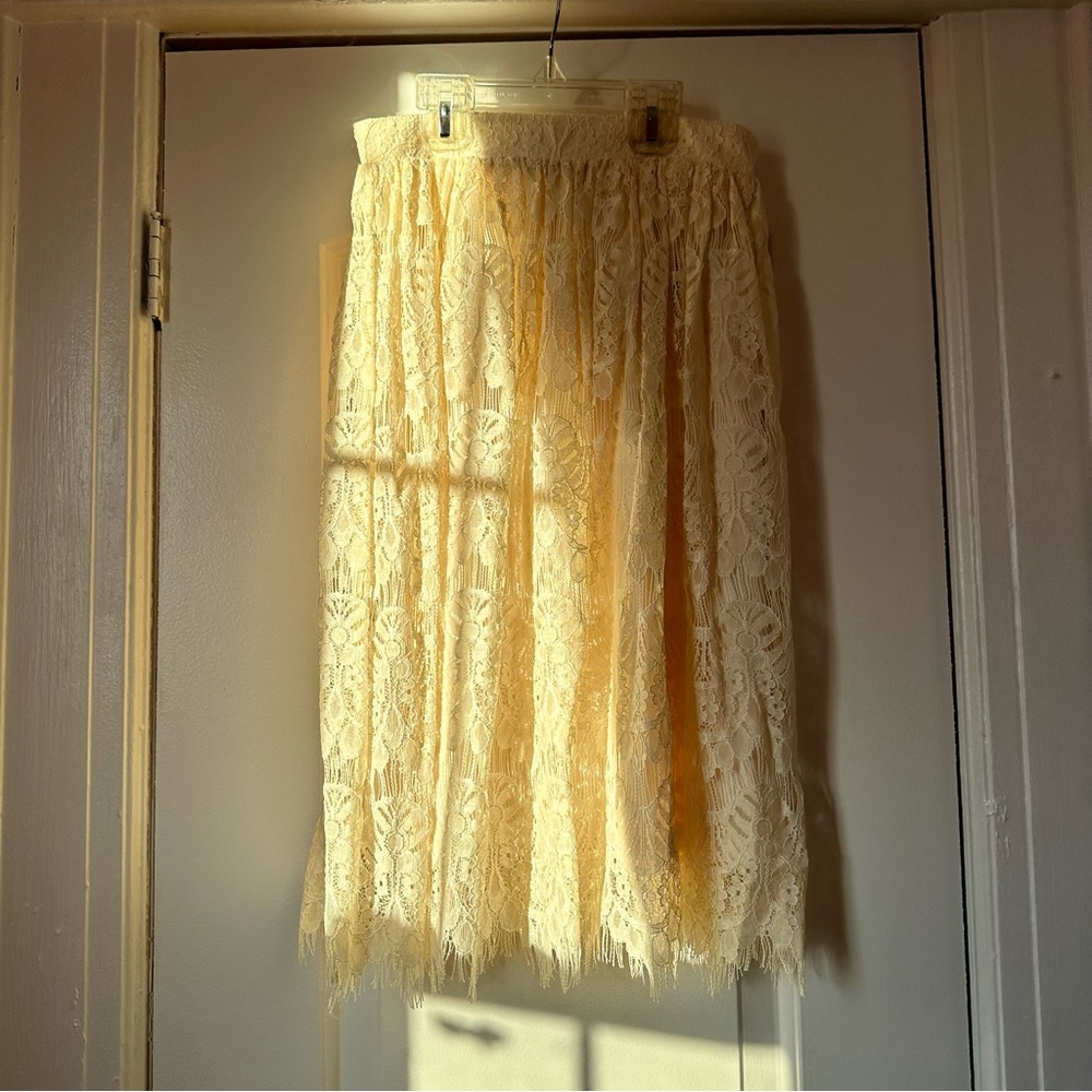 white forever 21 skirt
